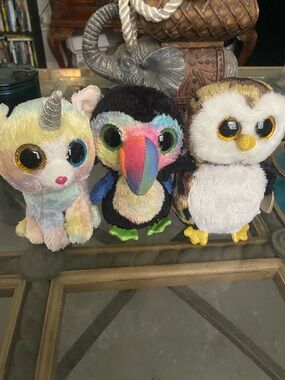 Ty beanie baby’s Plush Rainbow Toucan Small Pet Toy - Multicolor